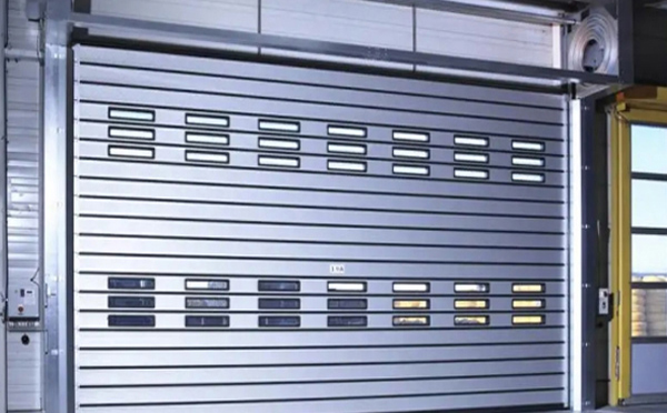 提高效率与安全：灵台兰州灵台快速灵台卷帘门的应用与优势