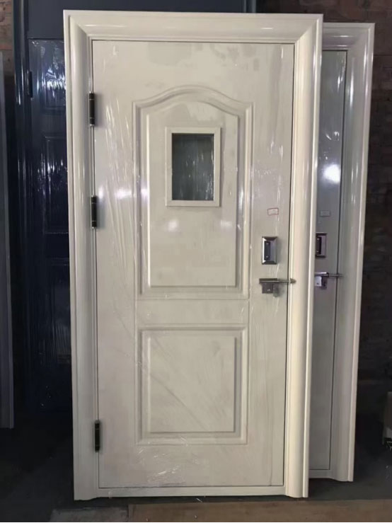 灵台学校教室门 灵台学校教室门