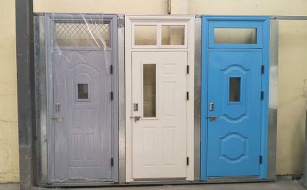 灵台学校教室门