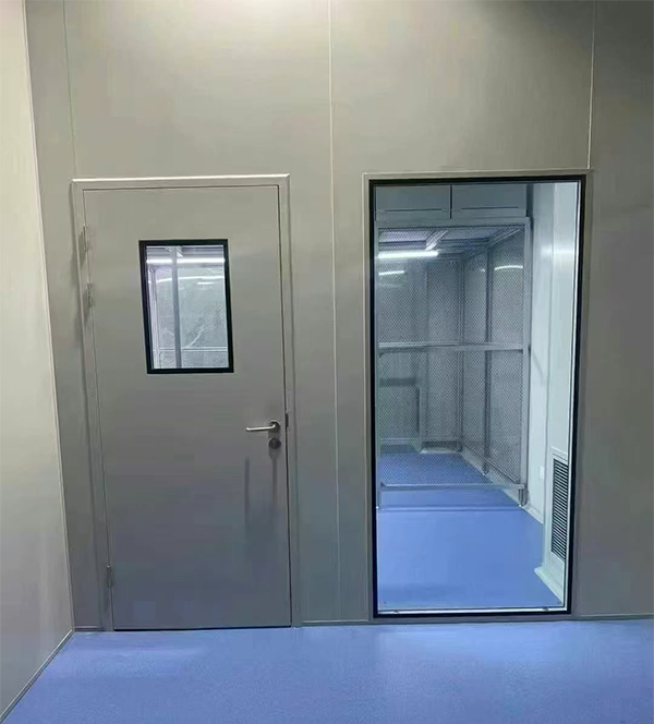 学校教学楼完成灵台防火门标准化安装 学校教学楼完成灵台防火门标准化安装