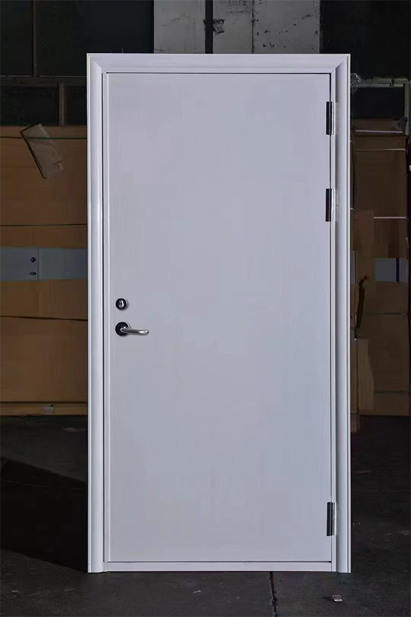 社区活动中心加装灵台防火门保障居民安全